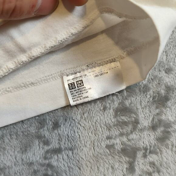 Kaws x Peanuts x Uniqlo streetwear minimalist snoopy pocket tshirt mens Medium - Picture 7 of 11